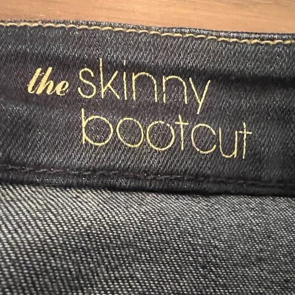 7 For all Mankind Women's Dark Wash Jeans ‘The Skinny Bootcut’ Size 32 - Picture 6 of 11